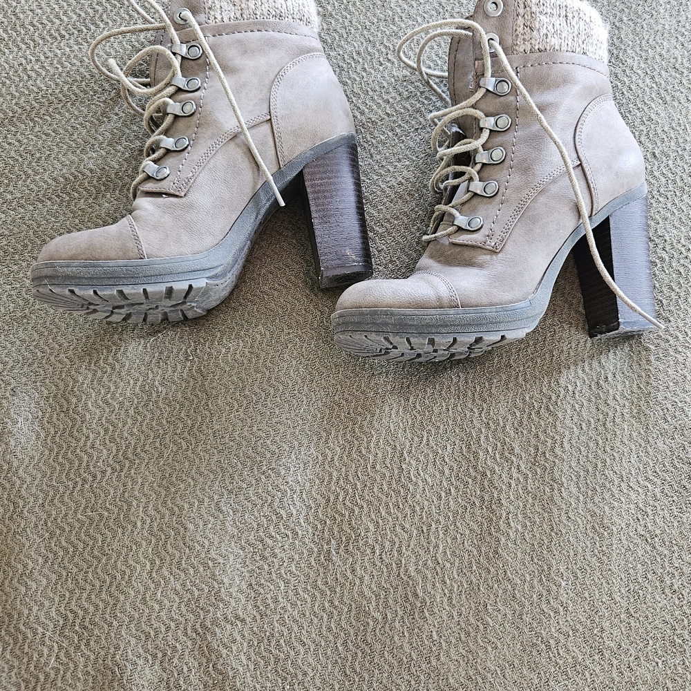 Women's Taupe Lace-Up Ankle Boots - Picture 4 of 9